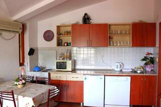 Апартаменты Monten Свети-Стефан Апартаменты "Комфорт" с 2 спальнями и видом на море.-7