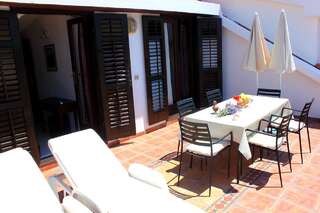 Апартаменты Monten Свети-Стефан Апартаменты с 2 спальнями и видом на море-2